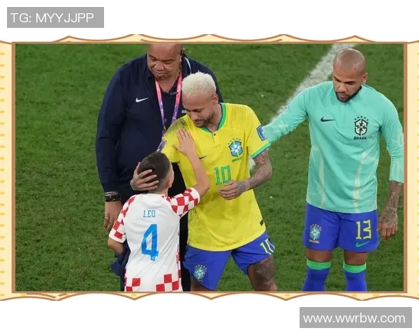 克鲁伊维特与巴西足球传奇对决的历史回顾与精彩瞬间分析